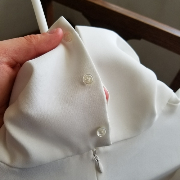 Aritzia Babaton Crop Long Sleeve Blouse - Picture 4 of 10